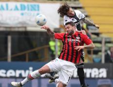 PG电子试玩-关于瑟雷斯主场失利，球队需寻找突破口的信息