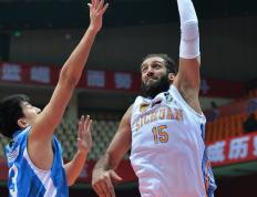 PG平台-河南建业主场苦斗，惜败对手