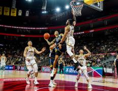 PG电子游戏-包含人队球星伤愈复出，为球队注入力量的词条