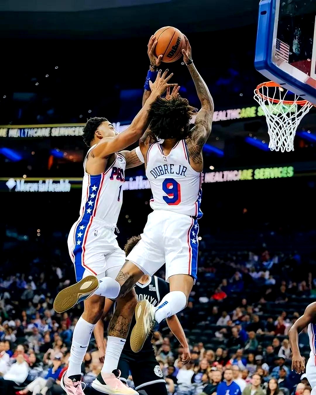 PG在线网站-76人主场击败篮网，豪取五连胜