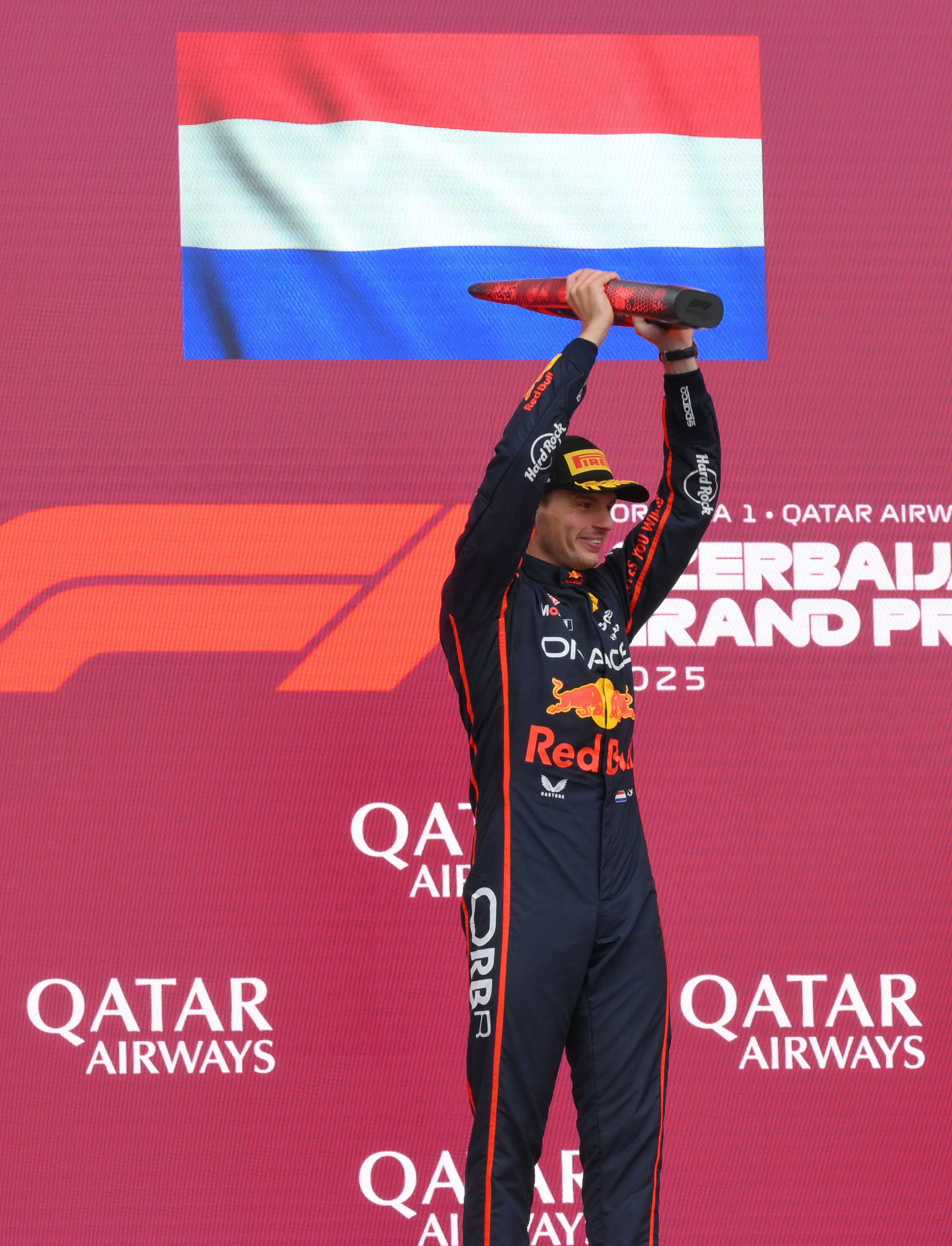 PG中国登录入口-关于红牛车队翻盘梅赛德斯，维斯塔潘高光表现的信息